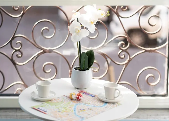 Rhome Hosting Guest house 4*