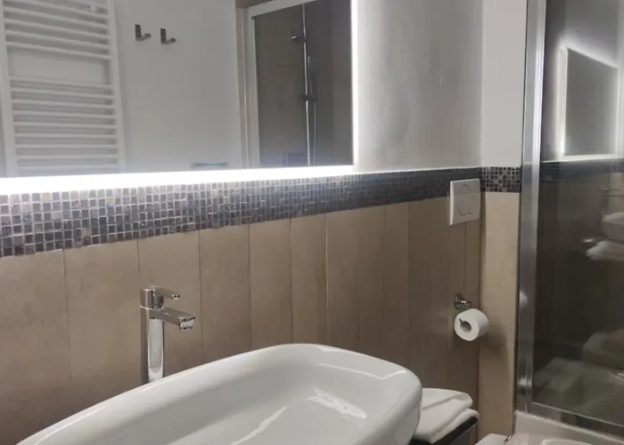 Rhome Hosting Guest house 4*